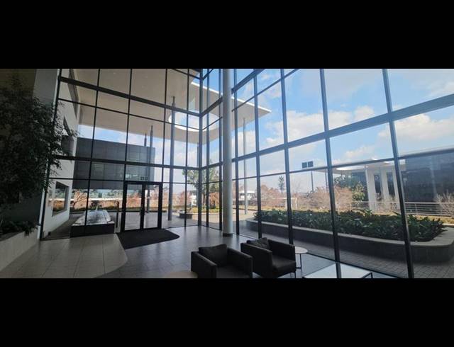 BUSINESS PROPERTY TO RENT IN WATERFALL